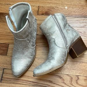 Dirty Laundry Brand Silver Metallic Shortie Cowboy Boots
